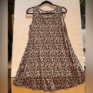 Cute print tank dress with pockets!